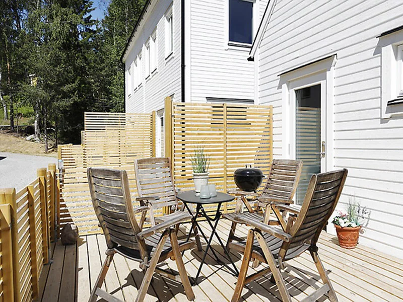 Fasadmalning byte av trapanel Kallhall Jarfalla